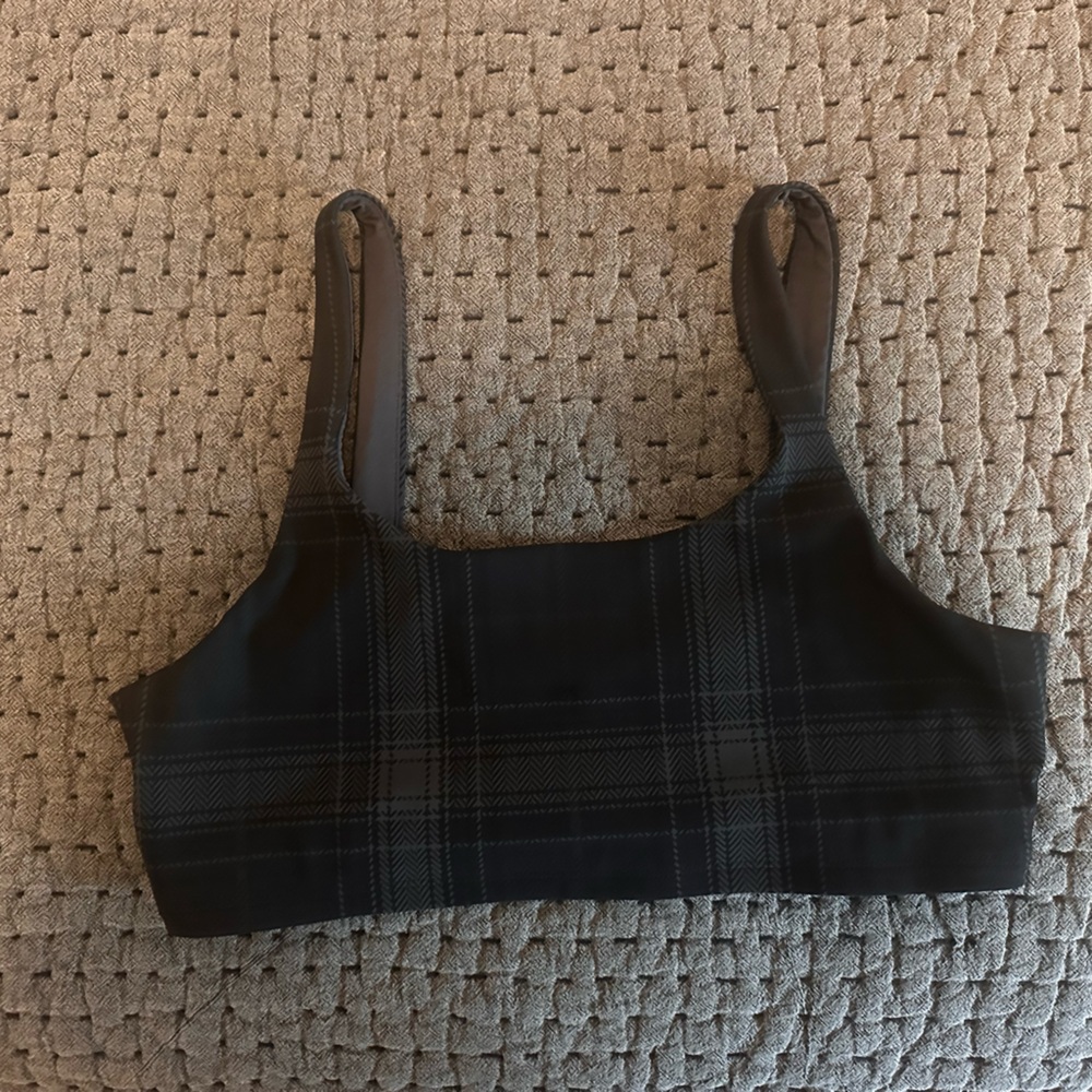 Alo yoga sports bra plaid